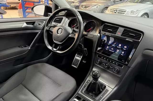 Volkswagen Golf (2013) thumbnail 19