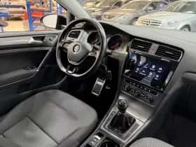 Volkswagen Golf (2013) thumbnail 19
