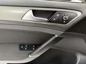 Volkswagen Golf (2013) thumbnail 28
