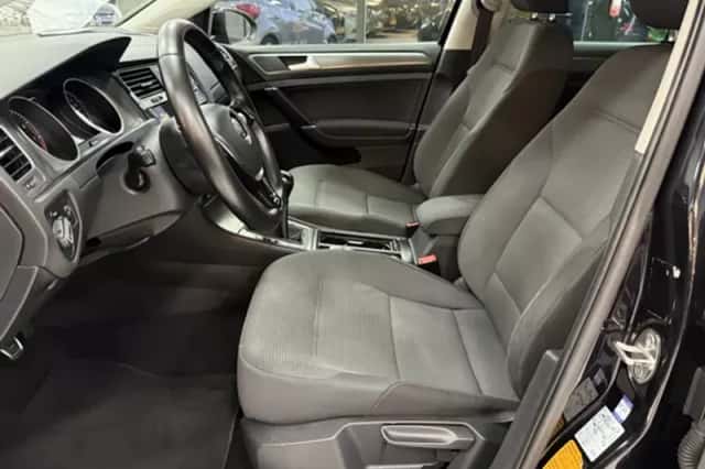 Volkswagen Golf (2013) thumbnail 29