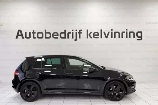 Volkswagen Golf (2013) thumbnail 4