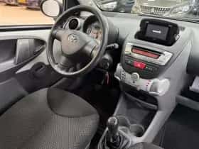 Toyota Aygo thumbnail 15