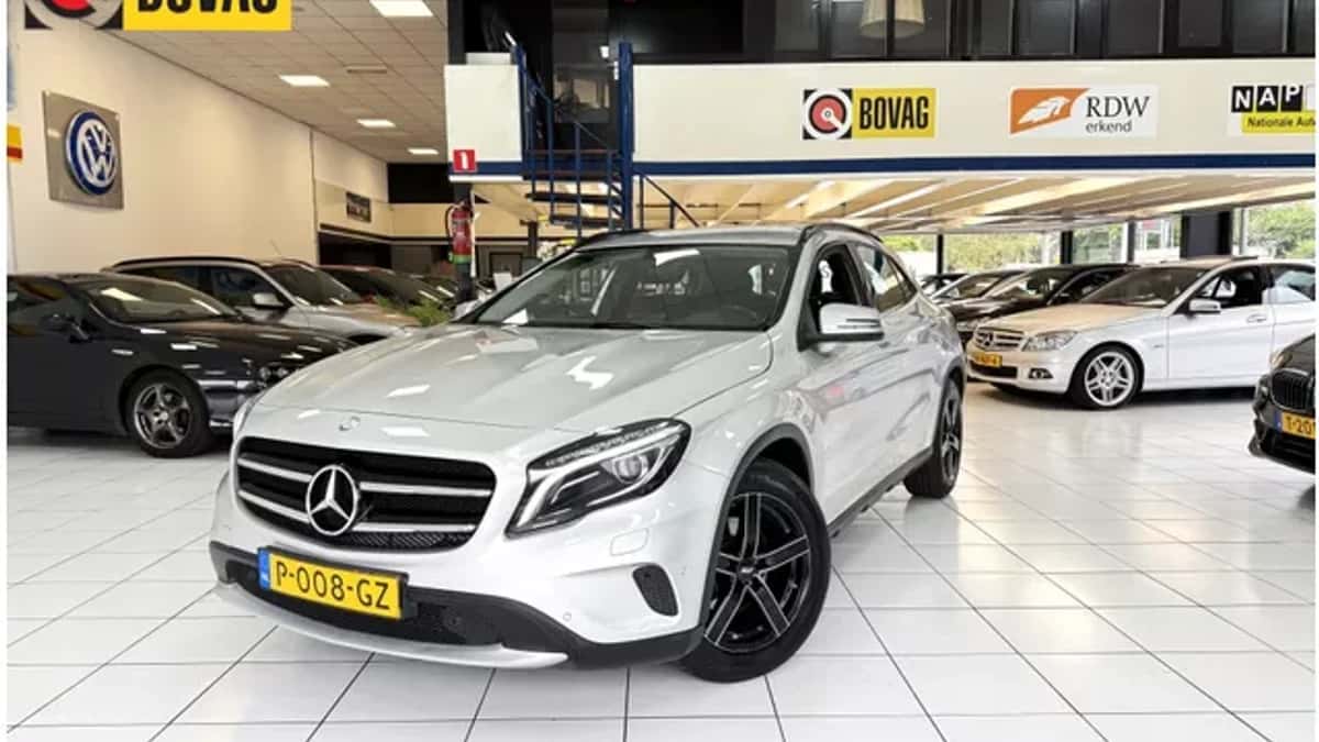 Mercedes-Benz GLA (2015) — foto 1