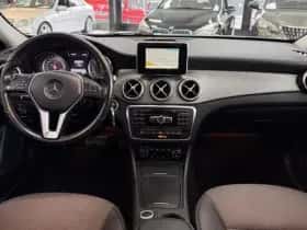 Mercedes-Benz GLA (2015) thumbnail 17