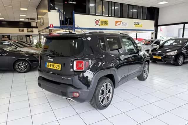 Jeep Renegade (2014) thumbnail 13