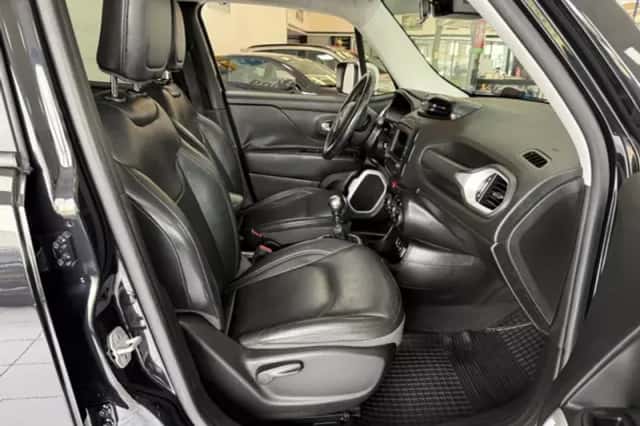 Jeep Renegade (2014) thumbnail 19