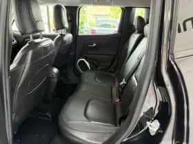 Jeep Renegade (2014) thumbnail 24