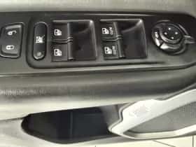 Jeep Renegade (2014) thumbnail 28