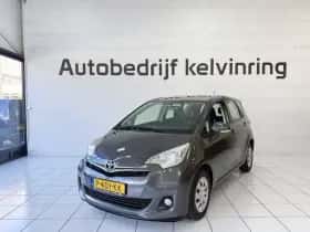 Toyota Verso-S (2012) thumbnail 2