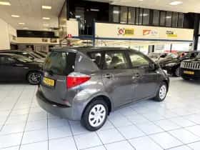 Toyota Verso-S (2012) thumbnail 13