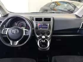Toyota Verso-S (2012) thumbnail 15
