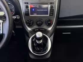 Toyota Verso-S (2012) thumbnail 17