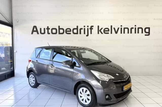 Toyota Verso-S (2012) thumbnail 6