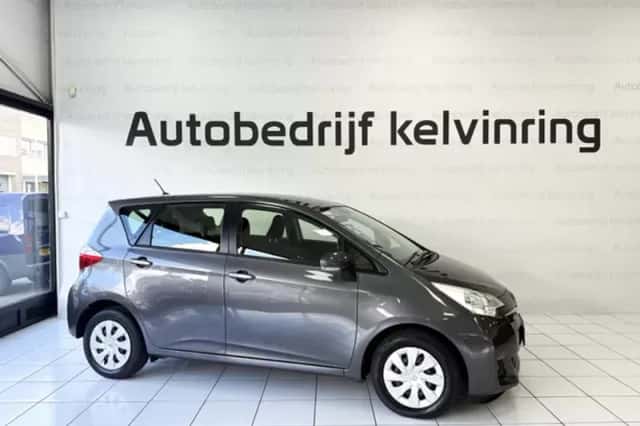 Toyota Verso-S (2012) thumbnail 7