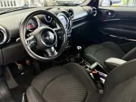 MINI Paceman (2015) thumbnail 23