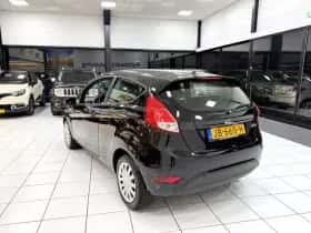 Ford Fiesta (2016) thumbnail 11