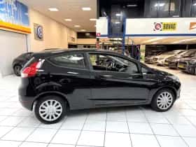 Ford Fiesta (2016) thumbnail 15