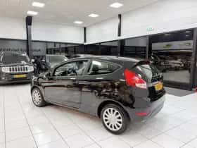 Ford Fiesta (2016) thumbnail 10