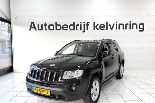 Jeep Compass (2012) thumbnail 2