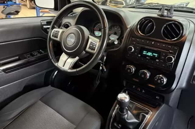 Jeep Compass (2012) thumbnail 17