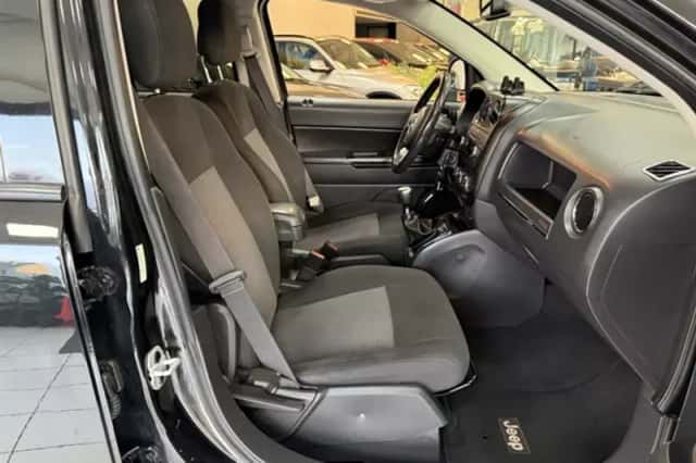 Jeep Compass (2012) thumbnail 19