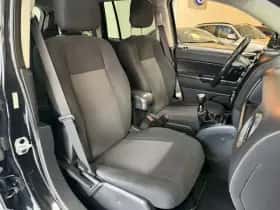 Jeep Compass (2012) thumbnail 25