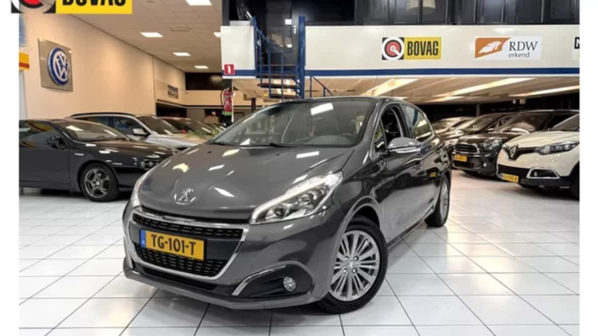 Peugeot 208 (2018) — foto 1
