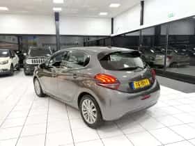 Peugeot 208 (2018) thumbnail 11