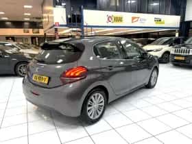 Peugeot 208 (2018) thumbnail 13