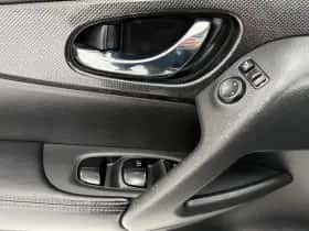 Nissan X-Trail (2016) thumbnail 44