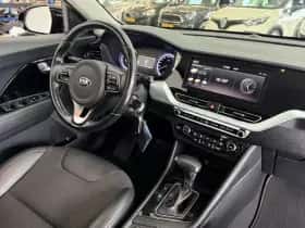 Kia Niro (2019) thumbnail 16