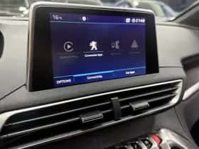 Peugeot 3008 (2017) thumbnail 17