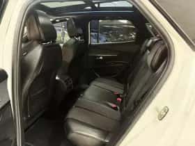 Peugeot 3008 (2017) thumbnail 27