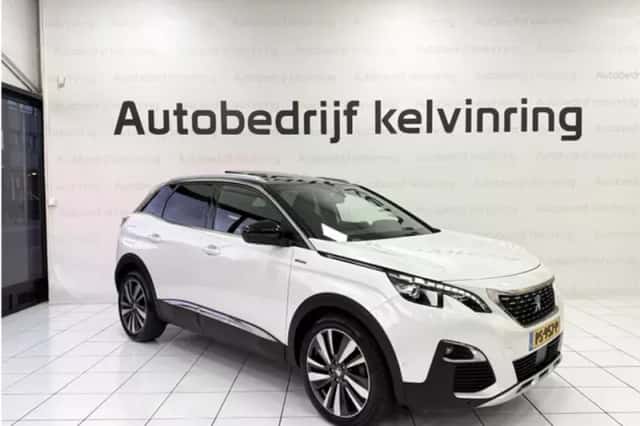 Peugeot 3008 (2017) thumbnail 6