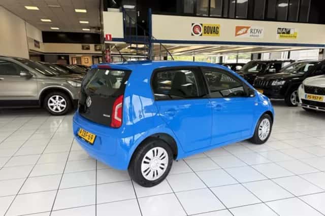 Volkswagen Up! (2015) thumbnail 14