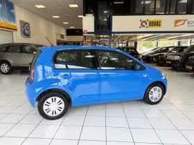 Volkswagen Up! (2015) thumbnail 15
