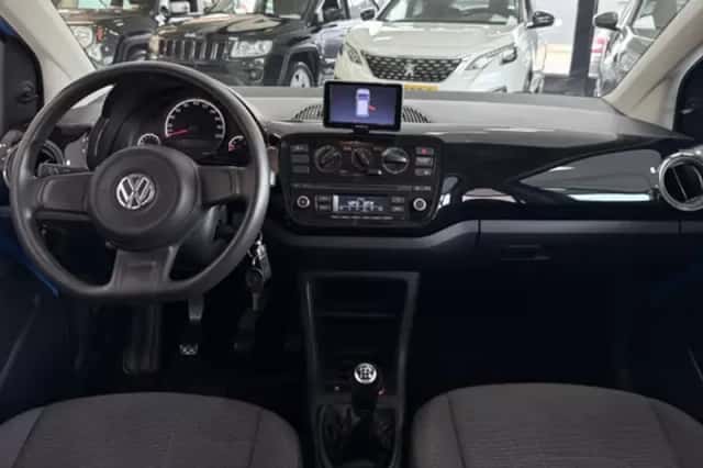 Volkswagen Up! (2015) thumbnail 16