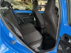 Volkswagen Up! (2015) thumbnail 22