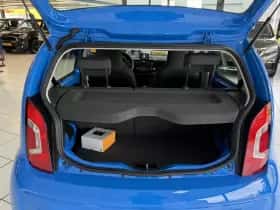 Volkswagen Up! (2015) thumbnail 38