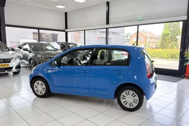 Volkswagen Up! (2015) thumbnail 10