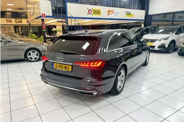 Audi A4 (2019) thumbnail 13