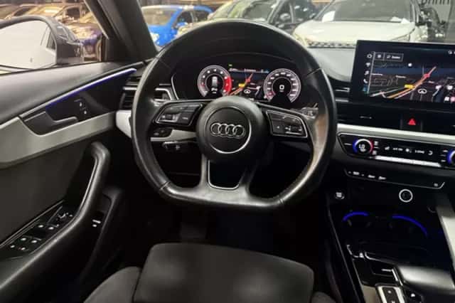 Audi A4 (2019) thumbnail 17