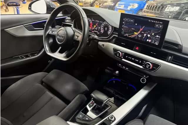 Audi A4 (2019) thumbnail 27