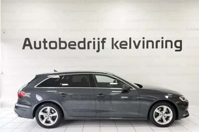 Audi A4 (2019) thumbnail 4