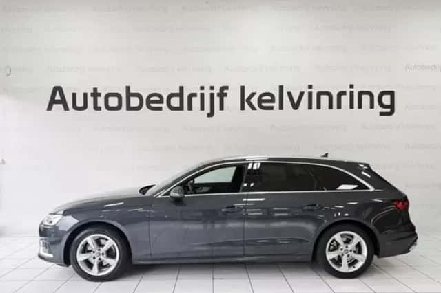 Audi A4 (2019) thumbnail 5