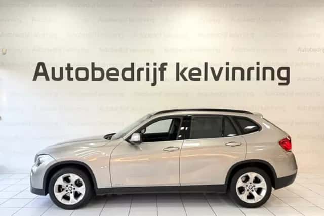 BMW X1 (2012) thumbnail 5