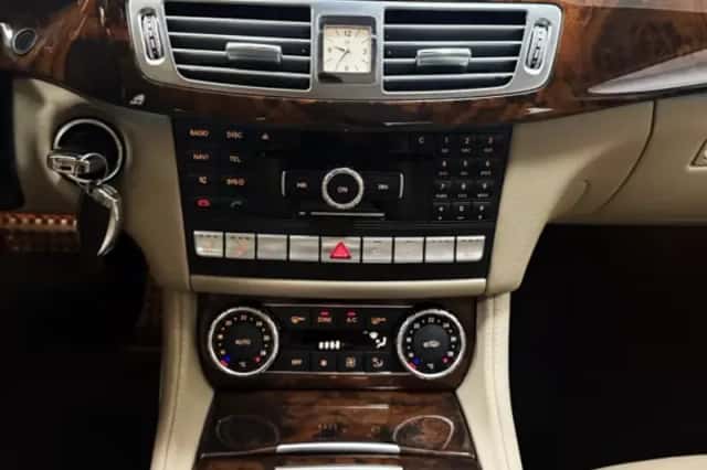Mercedes-Benz CLS-Klasse (2011) thumbnail 21