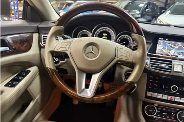 Mercedes-Benz CLS-Klasse (2011) thumbnail 25