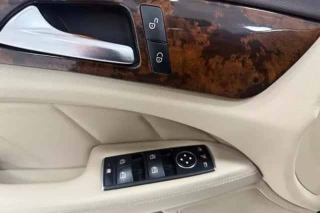 Mercedes-Benz CLS-Klasse (2011) thumbnail 27