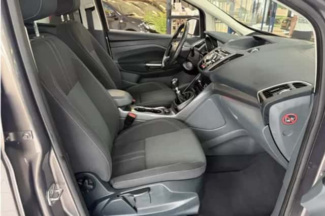 Ford C-Max (2014) thumbnail 16